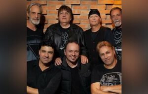 A Banda do Brejo foi uma das principais bandas de baile do país e tem mais de 50 anos de carreira. Já se apresentou em 47 edições da Festa do Figo. Os músicos prometem aos fãs para este domingo um reportório com clássicos do rock e pop dos anos 60, 70 e 80. “Vai ser um show bem legal”, comentou Sapo Musselli, fundador da banda, ao Jornal de Valinhos. A Banda do Brejo é formada por Sapo (contrabaixo, Zé Luiz (teclados), David (guitarra), Luisinho (cantor), Carlinhos (cantor), Guilherme (teclados) e Tom (bateria).