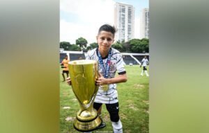 Jogador mirim valinhense conquistou 3 títulos pelo Corinthians em 2022