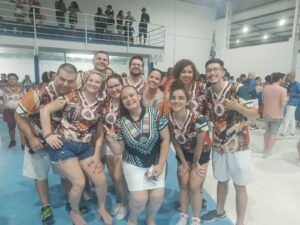 Carnavalescos de Valinhos desfilam no sambódromo de São Paulo neste sábado