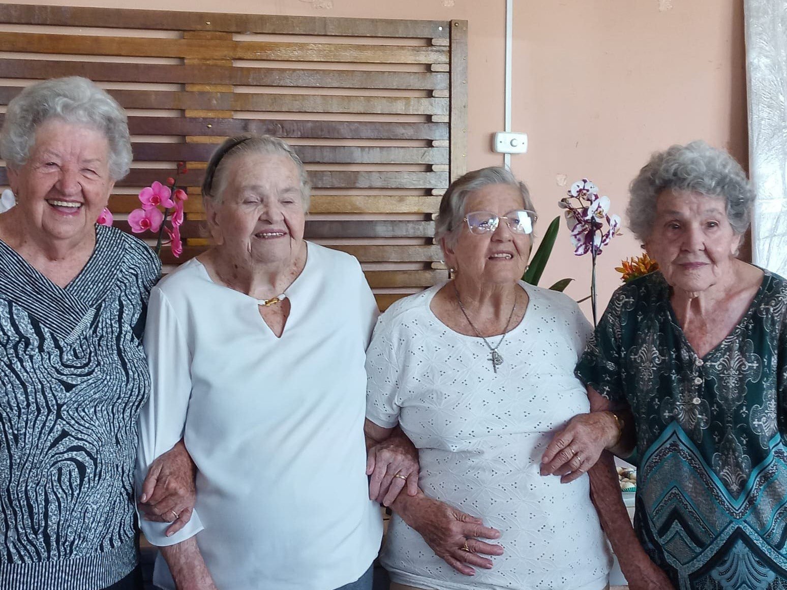 Irmãs valinhenses com mais de 87 anos comemoram juntas os aniversários