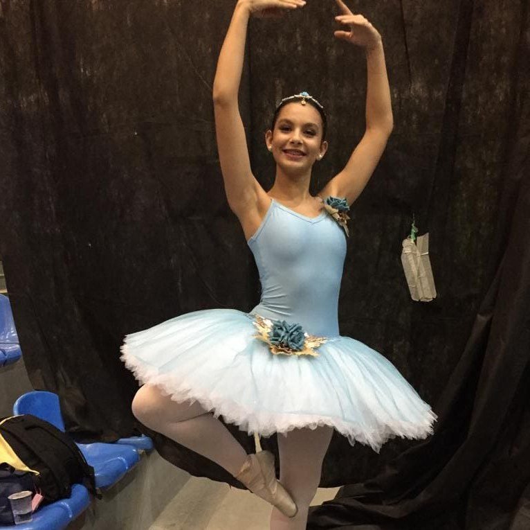 Valinhense Beatriz conheceu a dança graças à irmã, que também é bailarina