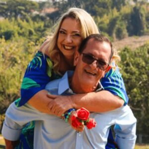 Casamento de valinhenses teve guarda de honra do Corpo de Bombeiros