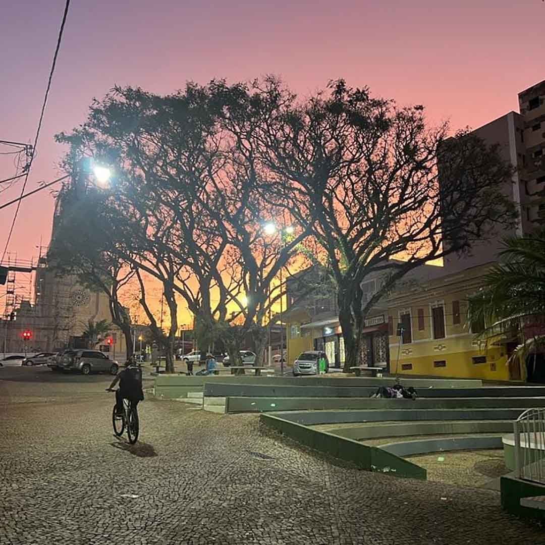 Feira em comemoração ao mês das mulheres agita Largo São Sebastião