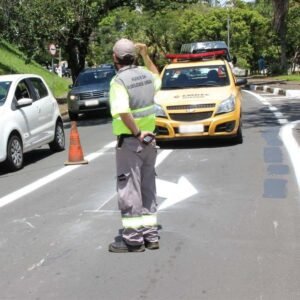 Campinas e Vinhedo darão 40% de desconto em multas de trânsito