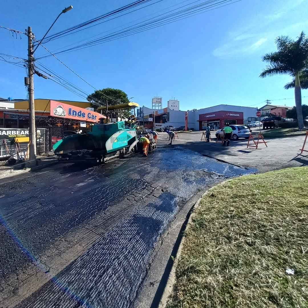 Obra na Rua João Previtale provoca interdição da via