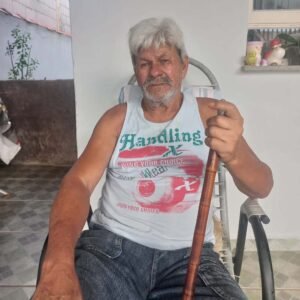 Valinhense de 65 anos está perdendo a visão e precisa fazer um tratamento