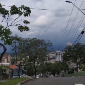 Valinhos deve permanecer com pancadas de chuva por toda a semana