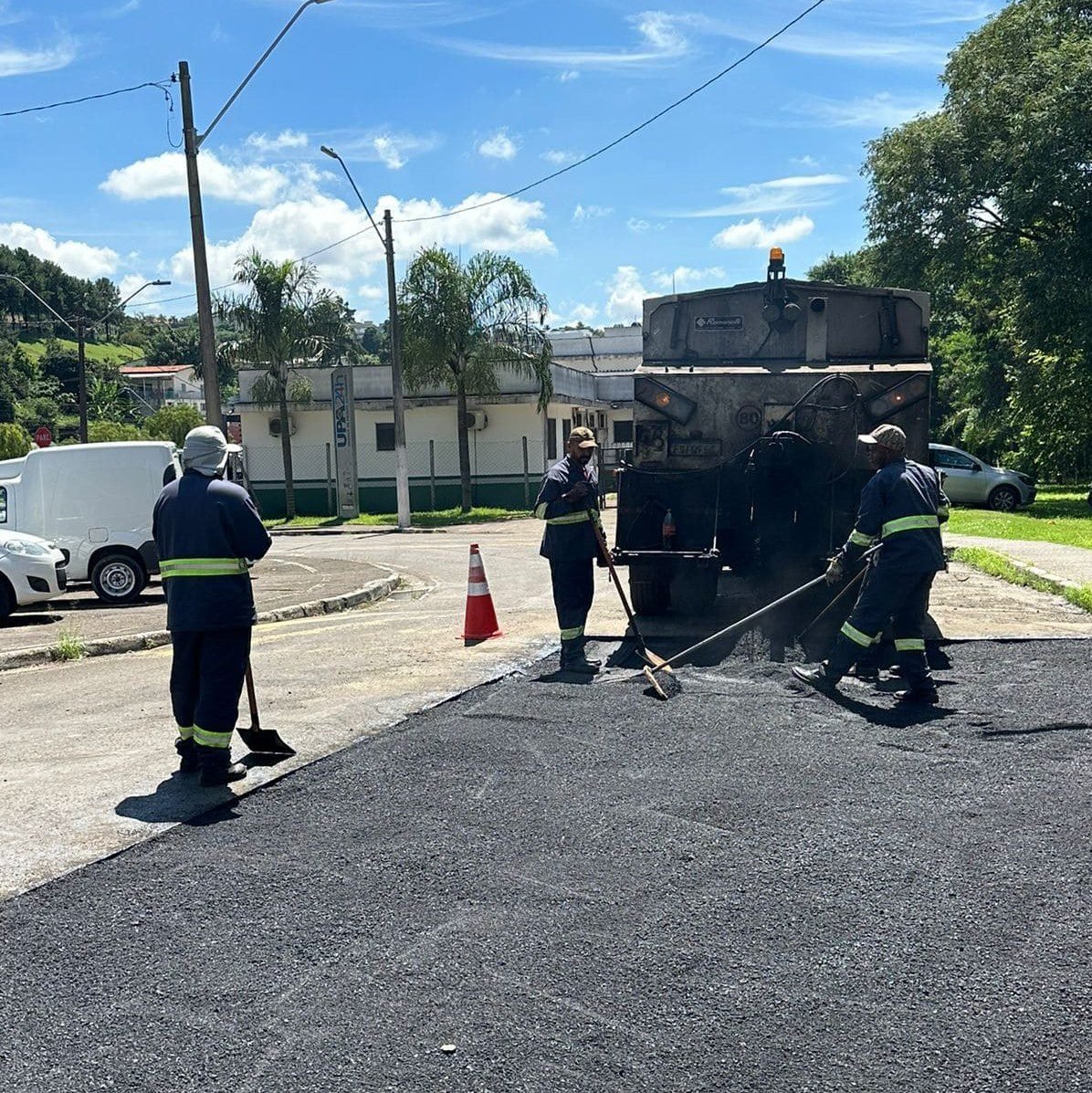 Valinhos tem nova empresa para tapa-buracos e corte de mato