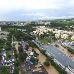 Chuva despejou Valinhos 98 litros de água por m2 em 4 horas