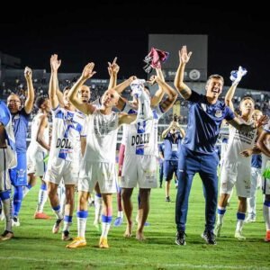 Água Santa, do valinhense Thiago Carpini, está na final do Paulista
