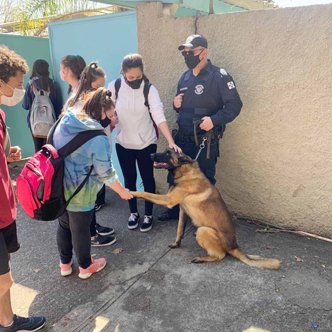 Vinhedo vai contratar 79 GCM's e seguranças para escolas