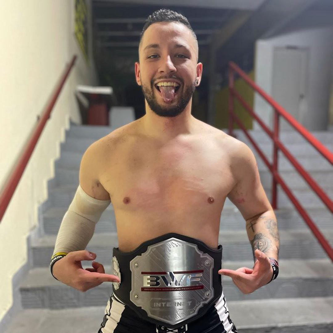 Atleta valinhense de Wrestling sonha em assinar com a WWE
