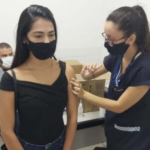 Maiores de 18 anos podem tomar bivalente contra covid em Valinhos