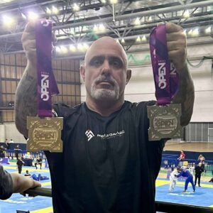 Lutador valinhense de jiu-jitsu ganha medalha de ouro no Rio de Janeiro
