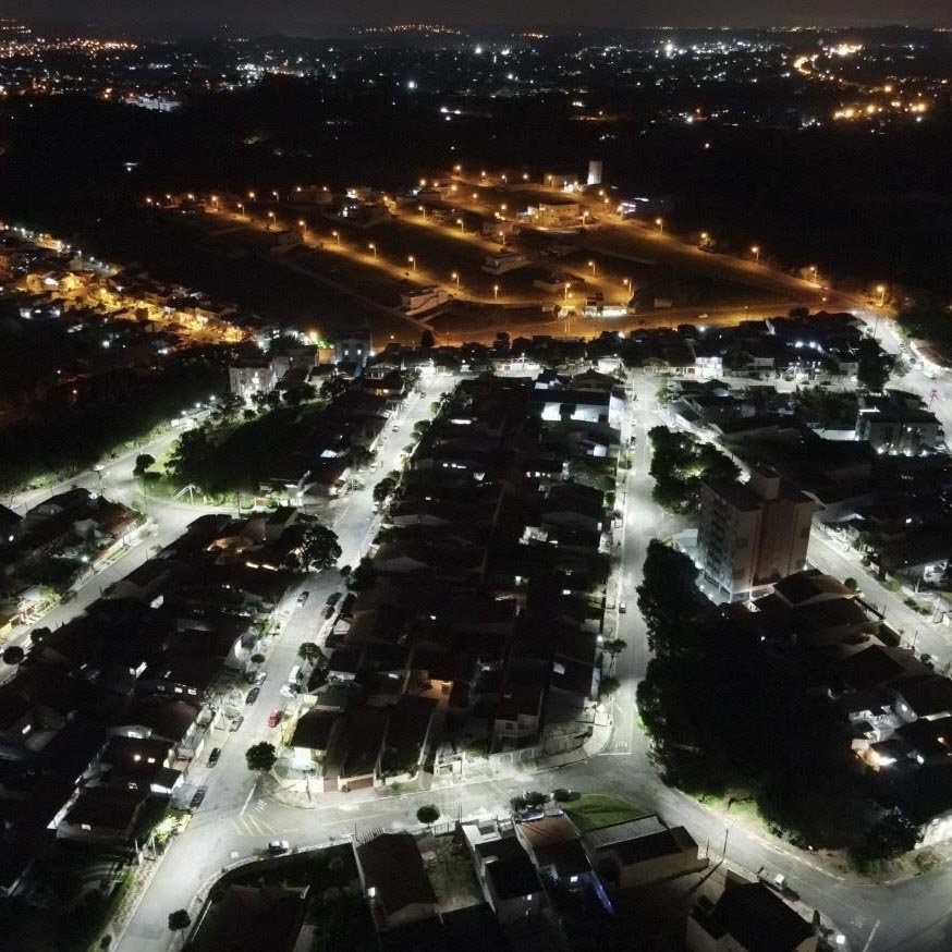 Mais de 7 mil lâmpadas de LED já foram instaladas em Valinhos