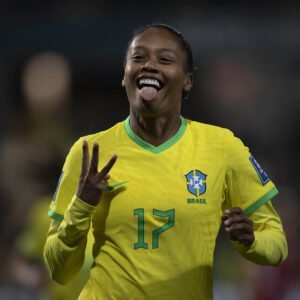 Brasil goleia Panamá na estreia da Copa do Mundo de futebol feminino