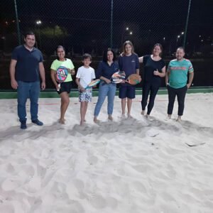 1ª quadra pública de beach tennis de Valinhos é inaugurada no CLT