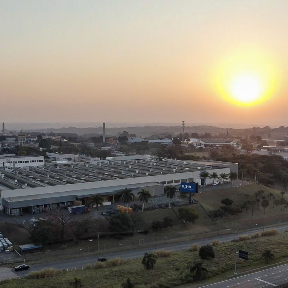 Eaton abre 70 vagas para estagiários e trainees em Valinhos e região
