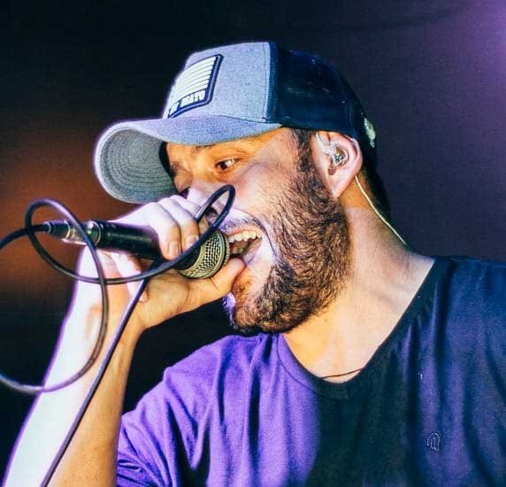 Valinhense Italo Veruci já tem mais de 15 anos de carreira musical