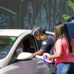 Blitz em Valinhos conscientiza sobre violência contra mulher