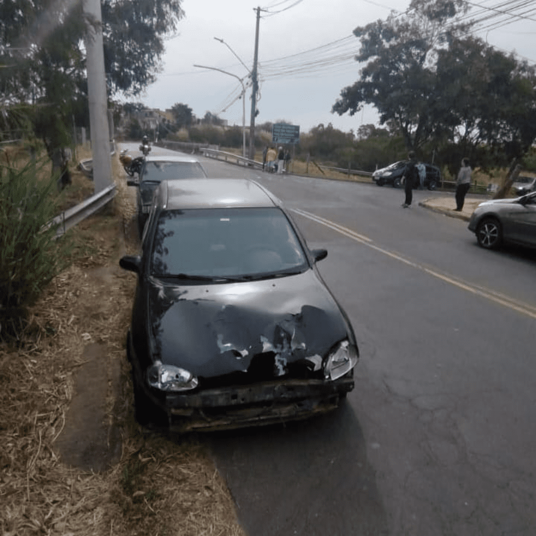 Carro E Moto Se Envolvem Em Acidente Em Cruzamento De Valinhos • Jornal De Valinhos