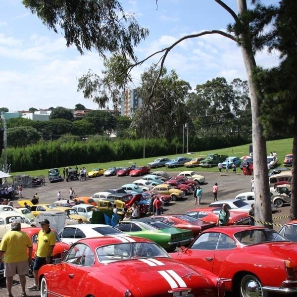 Clube de Carros Antigos de Valinhos comemora 40 anos com encontro no Pq. Municipal