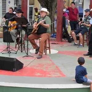 Largo São Sebastião em Valinhos terá "Manhã Sertaneja" neste sábado em homenagem aos pais