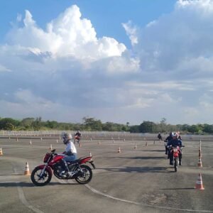 Novos GCM's de Valinhos participam de curso sobre pilotagem de moto