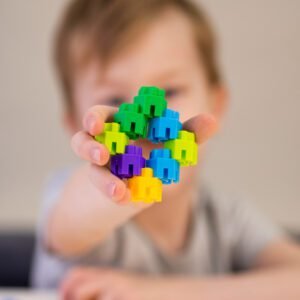 25 carteiras que garantem benefícios a autistas já foram emitidas em Valinhos