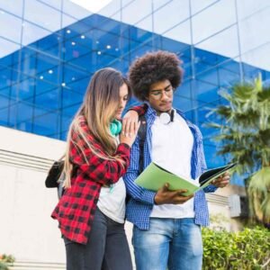 Programa de bolsas de estudos da prefeitura de Valinhos abre inscrições