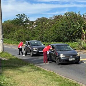 Grupo Rosa e Amor recruta voluntárias para pedágio em outubro