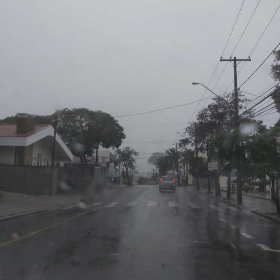 Garoa e queda nas temperaturas marcam esta 5ª em Valinhos