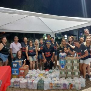 Grupo "Caça Flashback" de Valinhos arrecada mais de 200 litros de leite