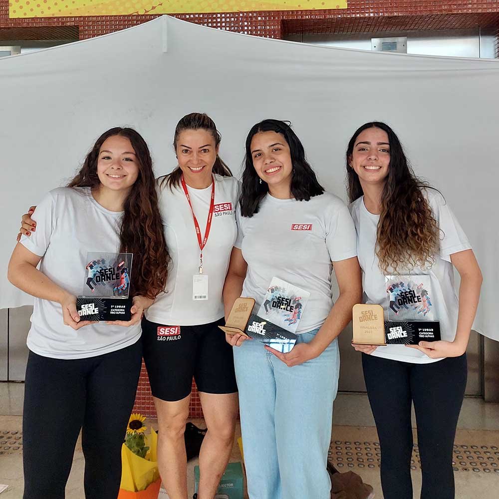 Alunas do Sesi Valinhos são campeãs de competição de dança