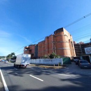 Imóvel em frente à FAV vai para 3ª tentativa de leilão com lance inicial de R$ 31 milhões