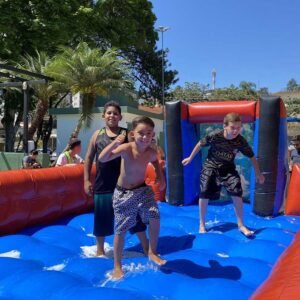 Brinquedos infláveis e brechó marcam “Feira Arte na Praça” neste domingo em Valinhos
