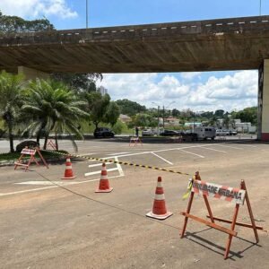 Obras no Viaduto Laudo Natel em Valinhos interditam novos trechos