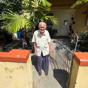 Valinhense Victório Calsavara mora há 93 anos na Av. Independência e é conhecido por seu presépio
