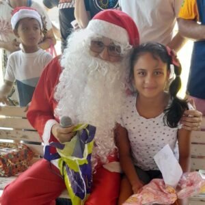 Eaton realiza festa natalina para alunos da Apae de Valinhos