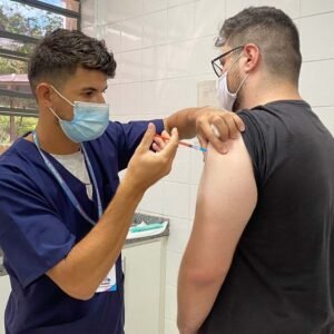 Vacina contra dengue estará disponível na rede pública a partir de fevereiro