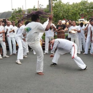 Capoeiristas de Valinhos estão dando show na Festa do Figo