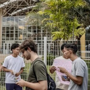 Estudantes de baixa renda do Ensino Médio ganharão poupança