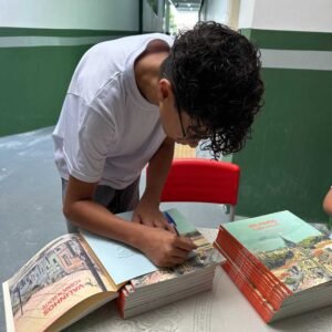 Livro sobre Valinhos é lançado pelas escolas da rede municipal