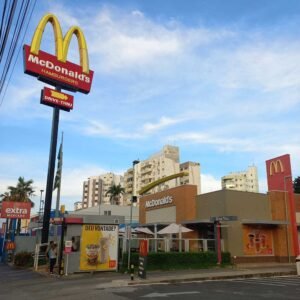 McDonald’s abre 45 vagas de emprego em Valinhos