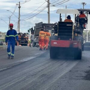 Obras de recapeamento avançam em duas grandes vias de Valinhos