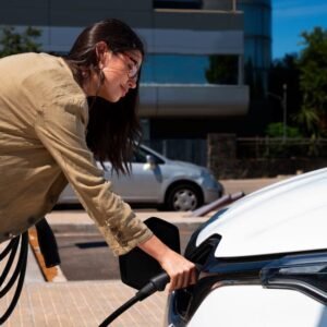 Valinhos já possui 270 veículos eletrificados emplacados