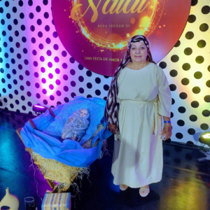 Valinhense Lourdes superou perda do marido com aulas de teatro e ginástica