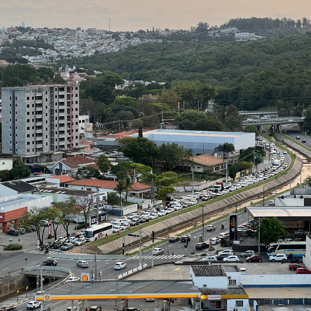 Avenida Invernada em Valinhos registra passagem de 23 mil veículos, em média, por dia