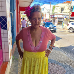 Neste domingo é aniversário da Nice. Você conhece ela?