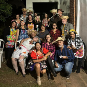 Festa junina marca reencontro de ex-alunos de EMEB do Reforma Agrária em Valinhos